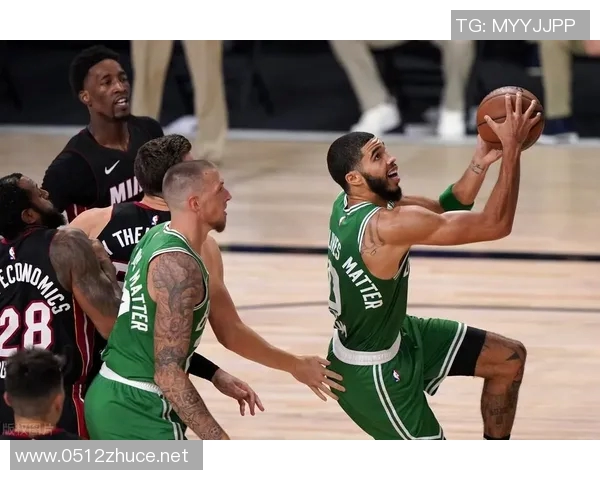 内外开花！吉莱斯皮14中10拿到25分4板6助 三分8中5